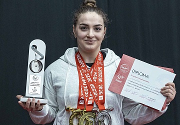 Чемпионат Европы, 19-26 апреля, Батуми